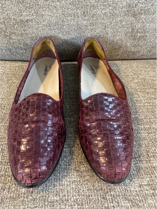 Trotters Shoes - Trotters Liz III Burgundy Woven Leather Loafers Flats size 10